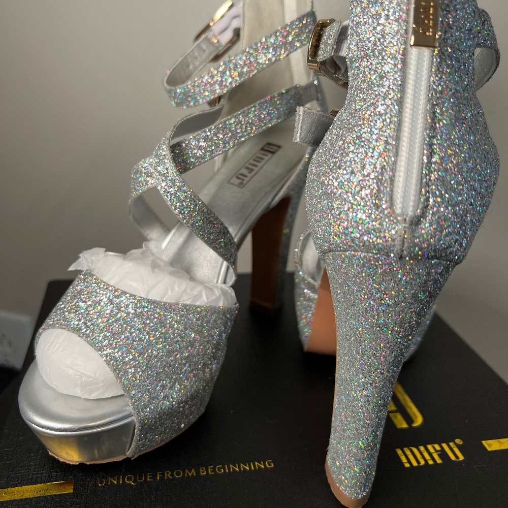 IDIFU, Womens 6.5, Silver Glitter/5 In Charcy High Heel